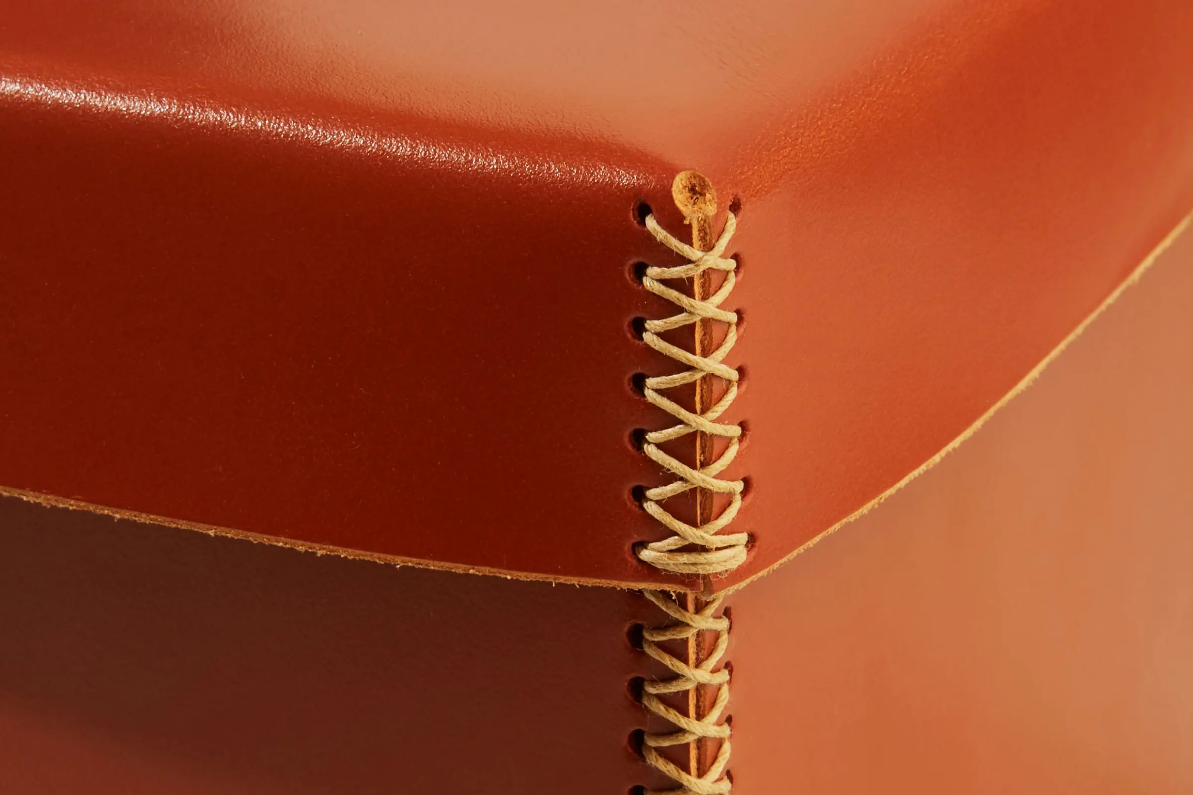 The New Craftsmen, Hand-stitched English bridle leather finishing.